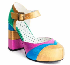 Lola Ramona Chloe Mirror