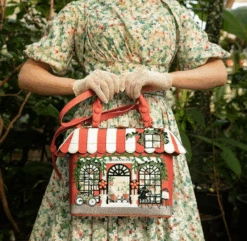 Vendula Orangery Grab Bag -Fashion Shoes Store Grab2 3a2a9103 f60e 4f65 9a30 1ae28dbca72a